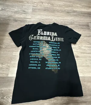 Florida Georgia Line Band Mens T-shirt is a size Small. thumbnail 5