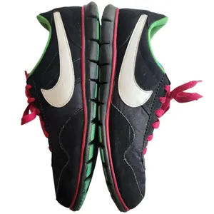 Nike Victoria Black & Neon running shoes size 8 thumbnail 2