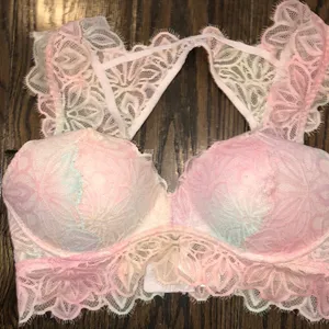 PINK VICTORIAS SECRET padded bra size medium thumbnail 4