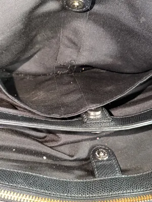 Authentic Coach Black Pebbled Leather Top-Handle Shoulder Bag with Gold Hardware thumbnail 11