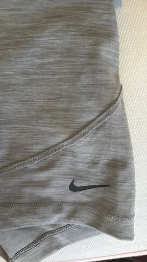 Nike pro thumbnail 3