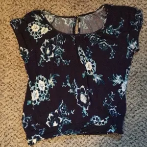 Daisy‎ Fuentes Purple with White and Blue Flowers size medium thumbnail 1