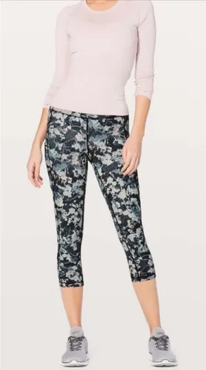 Lululemon Speed Up Crop *21" in Spring‎ Bloom Multi Size 8 thumbnail 1