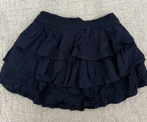 Hollister skirt thumbnail 1