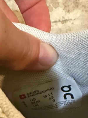 Women’s On Cloud The Roger Clubhouse Suede Leather Sneakers thumbnail 6