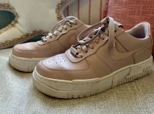 Nike Air Force Neutral Pink thumbnail 1