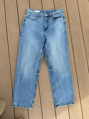 ZARA Straight Leg Jeans thumbnail 4