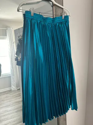 Teal Pleated Midi Skirt Blue thumbnail 3