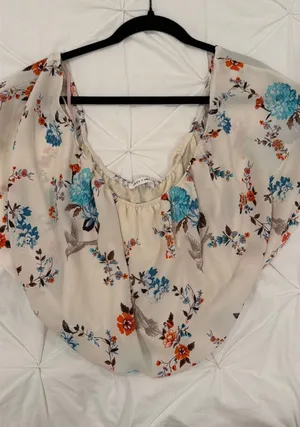 Off the Shoulder Crop Top Multiple Size M thumbnail 1