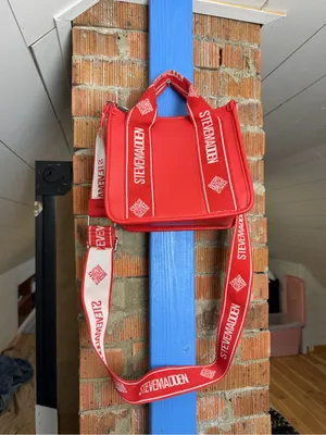Steve Madden Bwebber Red Logo Strap Crossbody Bag thumbnail 4