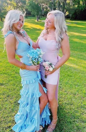 blue prom dress Size 2 thumbnail 1