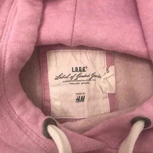 H&M Soft, comfy, pink hoodie thumbnail 4