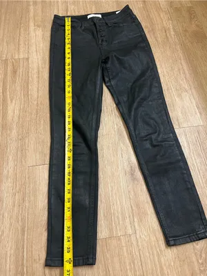 High-Rise Black Skinny Jeans with Button-Up Flyw thumbnail 7