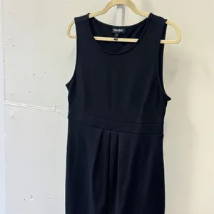 Isabella Oliver A Pea in the Pod Maternity Dress Pleated Empire Waist‎ Black Med thumbnail 5