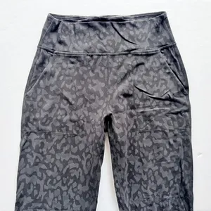 Lululemon Align Jogger Pant 28" Wild Thing Cheetah Camo Deep Coal Size 6 Comfort thumbnail 4