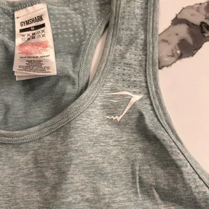 NWT gym shark vital seamlesss tank thumbnail 4