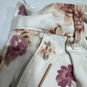 American Eagle Mom Short Womens 4 High Waist Cuffed Pleated Off White Floral thumbnail 6