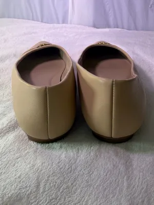 Giani Bernini Blush Nude Pointed-Toe Flats with Gold Hardware thumbnail 6