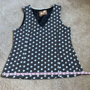 Anthropologie Black Jacquard Polka Dot V Neck Sophisticated Tank. Size L thumbnail 7