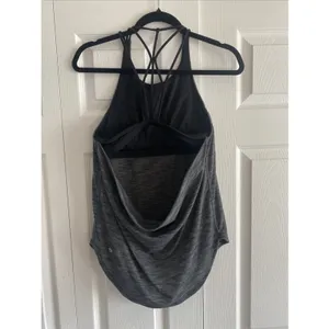 Lululemon Wild Tank Top Womens Size 6 Gray Strappy Open Back‎ Built In Bra Yoga thumbnail 2