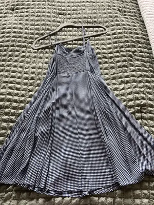 Old Navy white and blue gingham dress with adjustable straps. Size: XS #gingham #summerdress thumbnail 3