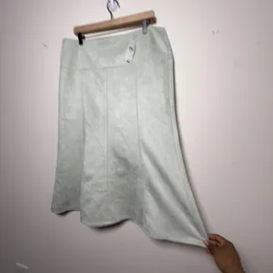 NEW Ann Taylor Women Skirt 14 Green Faux Suede A-Line‎ Midi Western Boho Office thumbnail 2