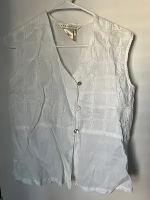 Max Studio White Textured Sleeveless Button-Front Shell thumbnail 1