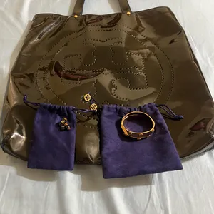 TORY BURCH Style No. 11075807 Patent Leather Tote Black/Navy Lining thumbnail 14