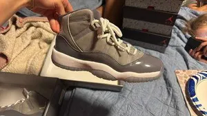 Jordan 11 Retro Cool Grey 2021 GS thumbnail 2