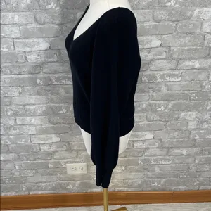 Abercrombie & Fitch Black V-Neck Sweater thumbnail 3