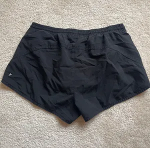 Old Navy Active Go-Dry Shorts thumbnail 2