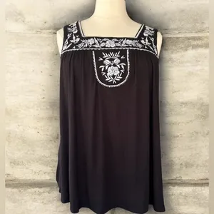 NWT!Living Doll Black and White Embroidered Women's Top Size 3X thumbnail 4