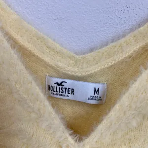 Hollister Fuzzy Ruched Front Tank Top Yellow Soft Knit Y2K Aesthetic‎ Size M thumbnail 5