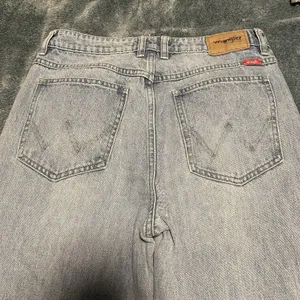 Women's Wrangler Jeans for Urban Outfitters‎ Drew size 28 thumbnail 7