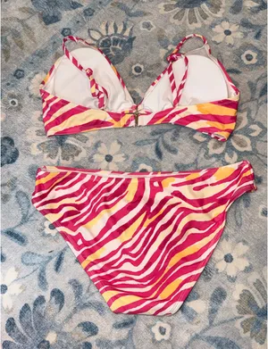 Shade and shore bikini thumbnail 2