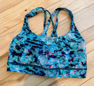 Lululemon Energy sports Bra. Size 4! Electric Blue! Excellent condition! thumbnail 1