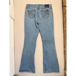 Levi Strauss SIGNATURE Juniors Size 9 Light Blue Denim Low Rise Flare Jeans thumbnail 3