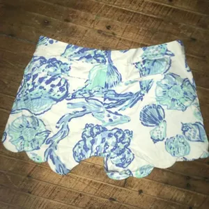 Lilly Pulitzer scalloped blue shell Buttercup size 4 shorts thumbnail 2