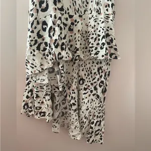 Petal & Pup White Dress Adette Midi Dress‎ Animal Print One Shoulder Size 6 thumbnail 6