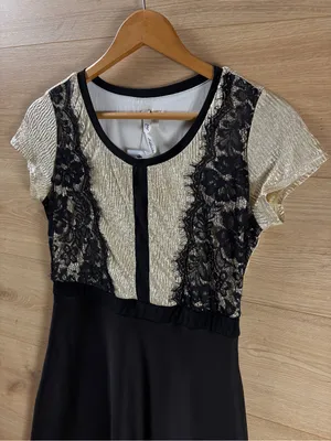 Elegant Black and Cream Lace-Trim Fit & Flare Midi Dress NY Collection XS thumbnail 2