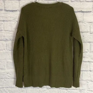 Madewell Thompson olive green pocket pullover sweater thumbnail 4
