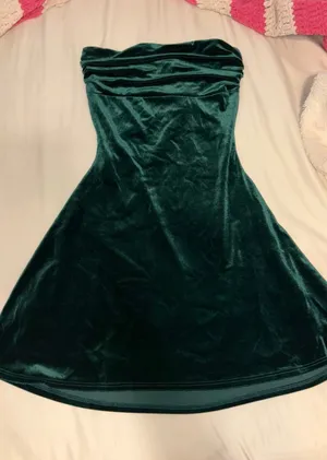 Green Strapless Windsor Dress thumbnail 1