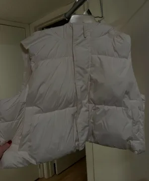 Fabletics Vest Puffer thumbnail 1