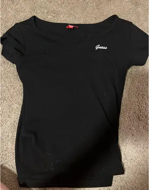 Guess shirt thumbnail 1