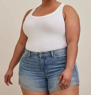 Torrid 5 INCH VINTAGE STRETCH MID-RISE SHORT SIZE 26 thumbnail 1