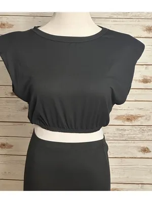 Black bodycon crop top high-waisted midi pencil skirt set Size Small minimalist thumbnail 2