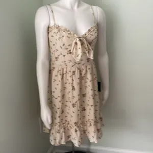 Lulus Romantic Muse Cream Floral Print Tie-Front Ruffled Mini Dress Medium NEW thumbnail 7