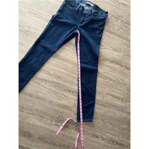 Levi’s 711 Skinny Jeans Womens 28 Dark Wash Mid Rise Stretch Denim Indigo Blue thumbnail 14