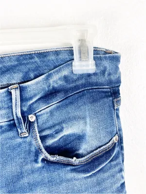 GOOD AMERICAN High Rise Distressed Good Leg Fray Hem Denim Jeans Size 31 thumbnail 8