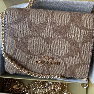 Authentic COACH Signature leather/coated canvas wallet on chain & 2 charms thumbnail 15